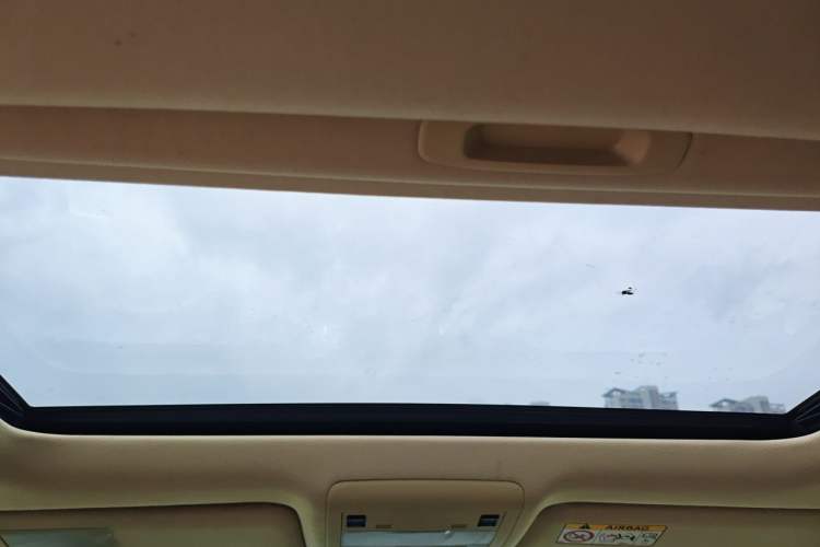 Used Toyota Land Cruiser 2015 4.0L VX-R 8-Seater Middle East Version Headliner