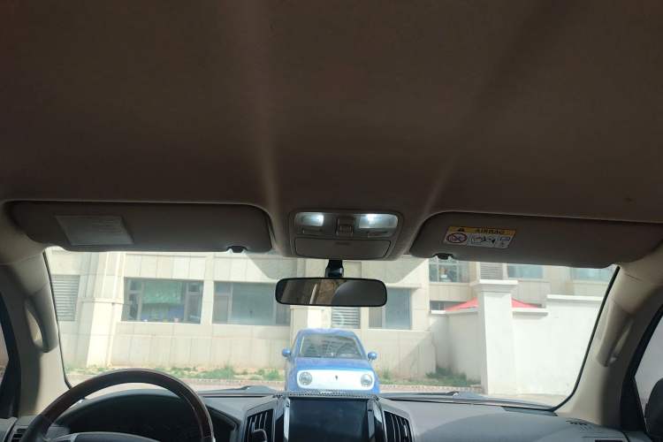 Used Toyota Land Cruiser 2015 4.0L V6 Middle East Low-Trim Version Headliner