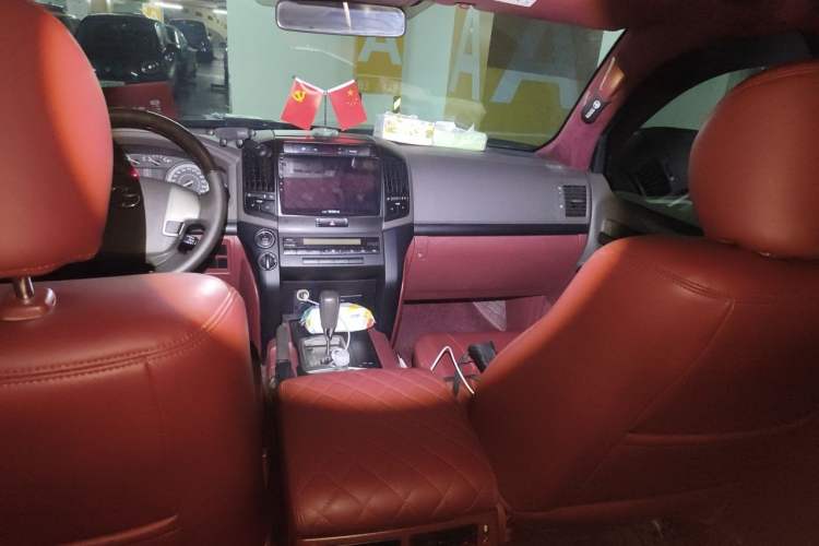 Used Toyota Land Cruiser 2015 4.0L 5-Seater Middle East Version Headliner