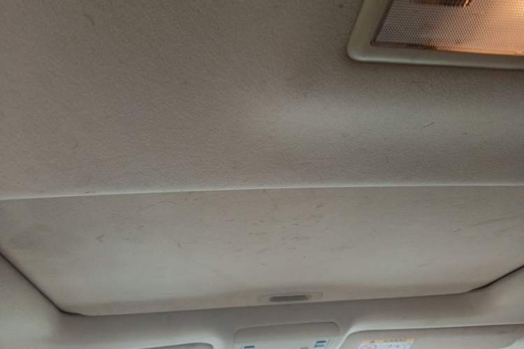 Used Toyota Land Cruiser 2015 4.0L V6 Middle East Limited Edition Headliner