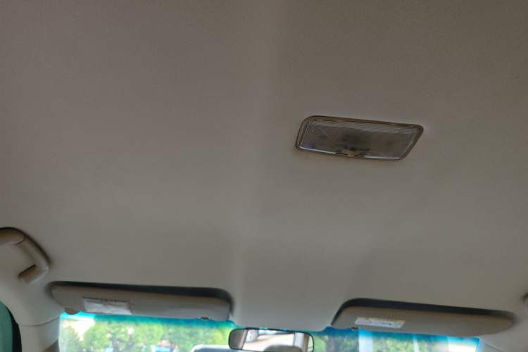 Used Toyota Land Cruiser 2015 4.0L V6 Middle East Low-Trim Version Headliner