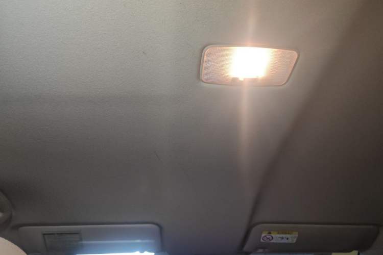 Used Toyota Land Cruiser 2015 4.0L 5-Seater Middle East Version Headliner