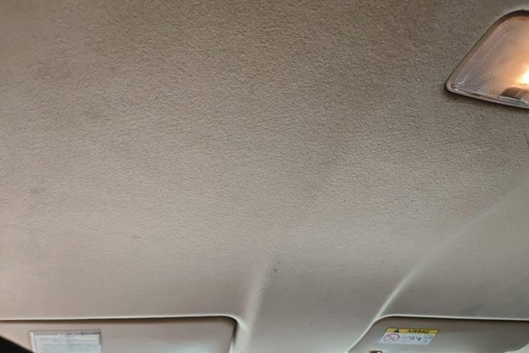 Used Toyota Land Cruiser 2015 4.0L V6 Middle East Low-Trim Version Headliner