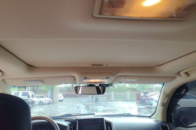 Used Toyota Land Cruiser  Headliner