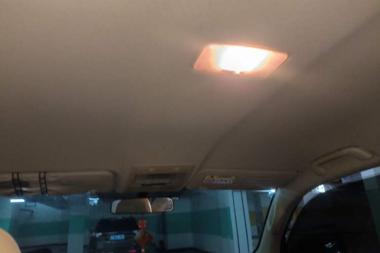 Used Toyota Land Cruiser 2015 4.0L V6 Middle East Low-Trim Version Headliner
