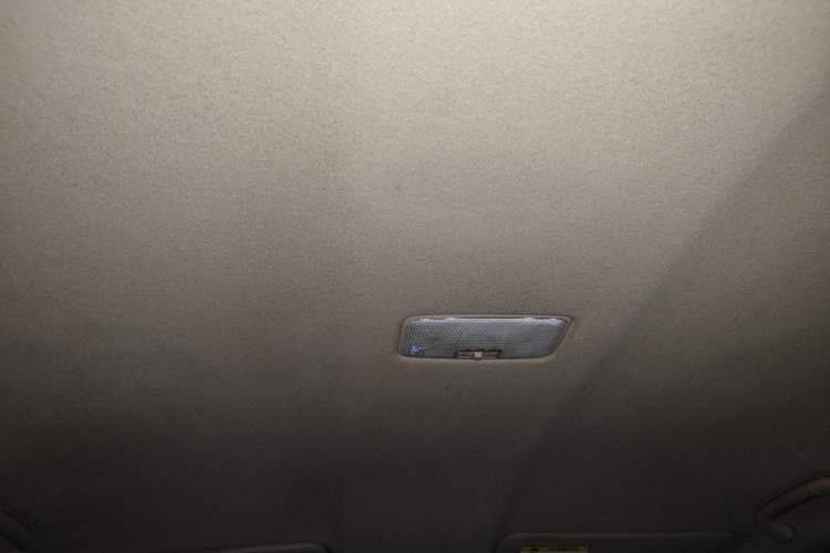 Used Toyota Land Cruiser 2015 4.0L V6 Middle East Low-Trim Version Headliner
