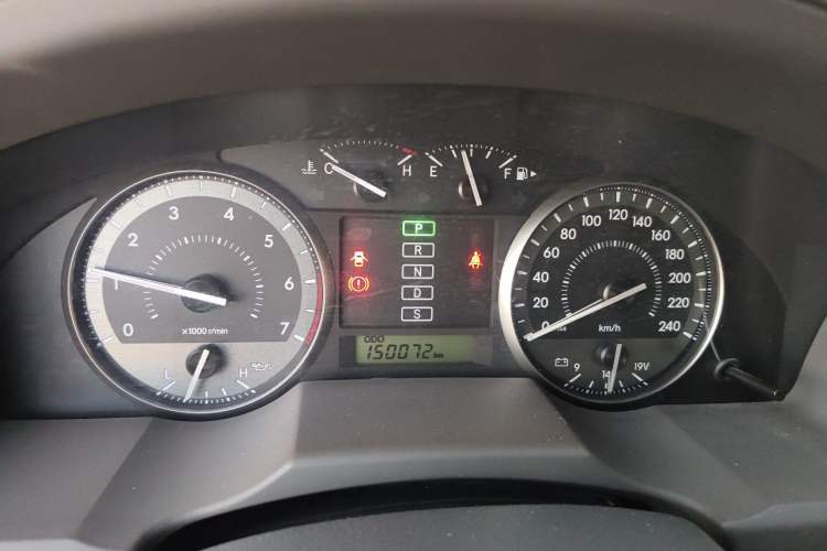 Used Toyota Land Cruiser  Instrument Cluster