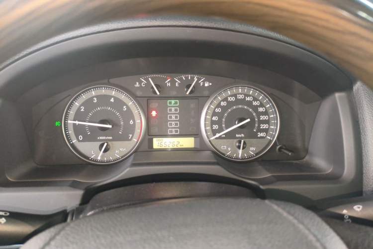 Used Toyota Land Cruiser  Instrument Cluster