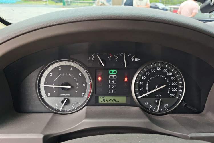 Used Toyota Land Cruiser 2015 4.0L VX-R 8-Seater Middle East Version Instrument Cluster