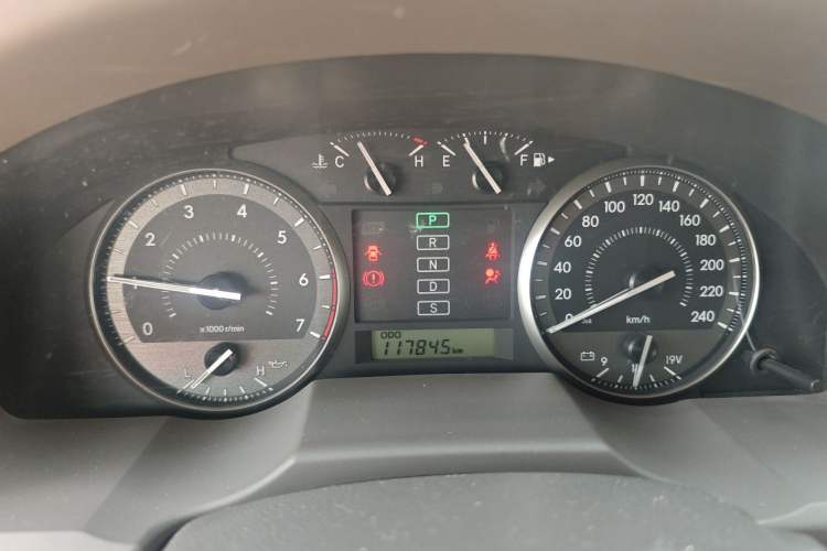 Used Toyota Land Cruiser 2015 4.0L 5-Seater Middle East Version Instrument Cluster