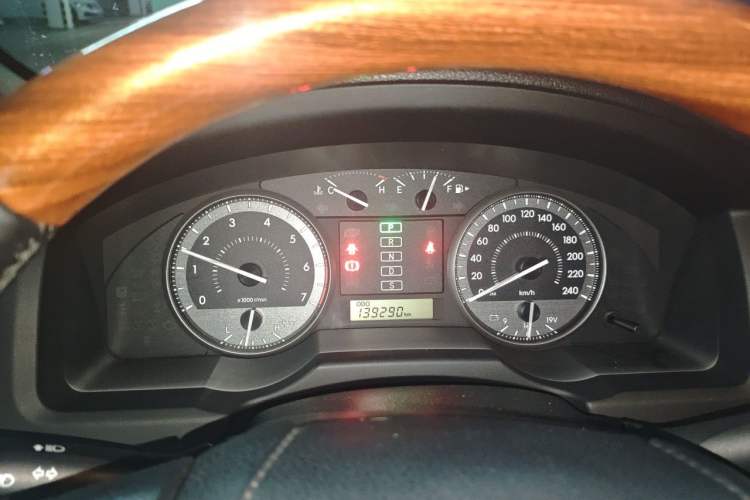 Used Toyota Land Cruiser  Instrument Cluster