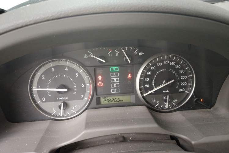 Used Toyota Land Cruiser 2015 4.0L V6 Middle East Low-Trim Version Instrument Cluster