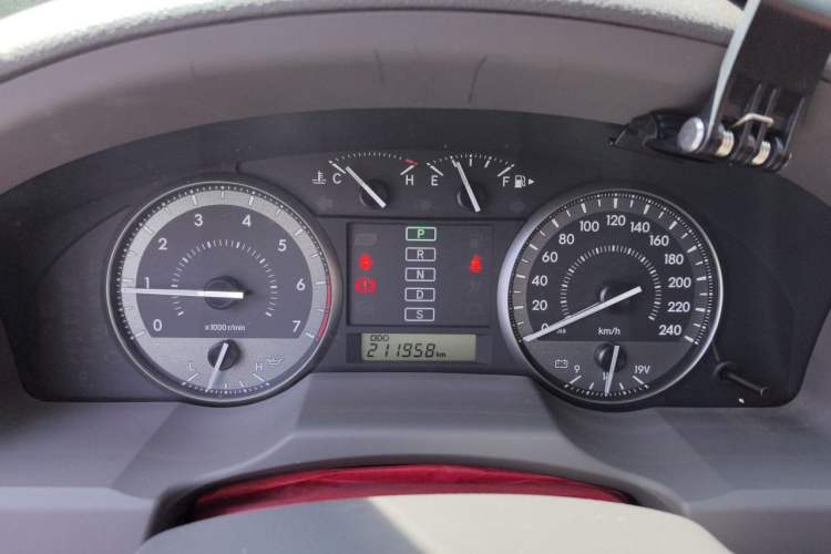 Used Toyota Land Cruiser 2015 4.0L V6 Middle East Limited Edition Instrument Cluster