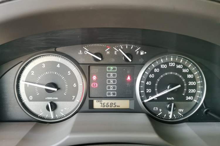 Used Toyota Land Cruiser 2015 4.6L V8 Low-Power Version Middle East Edition Instrument Cluster