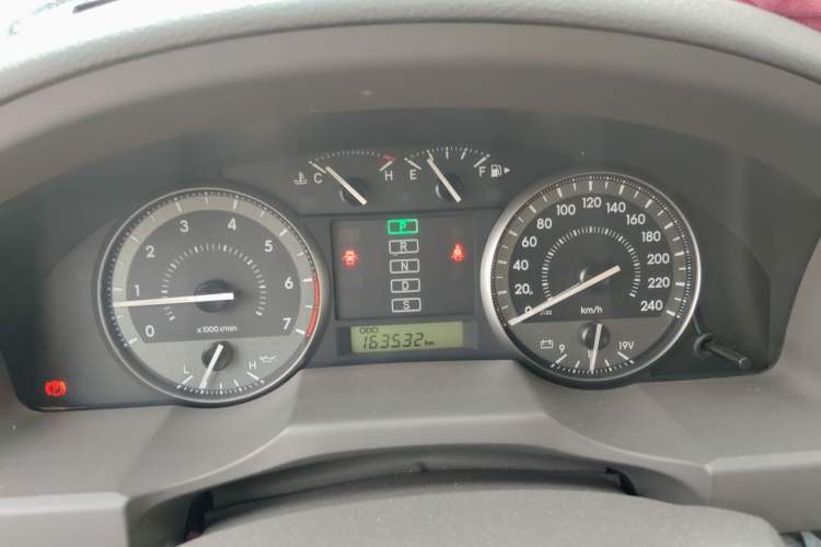 Used Toyota Land Cruiser 2015 4.0L V6 Middle East Low-Trim Version Instrument Cluster