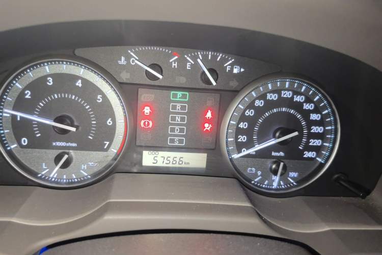 Used Toyota Land Cruiser  Instrument Cluster