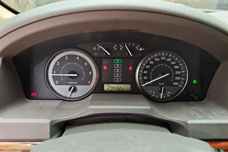 Used Toyota Land Cruiser 2015 4.0L V6 Middle East Low-Trim Version Instrument Cluster
