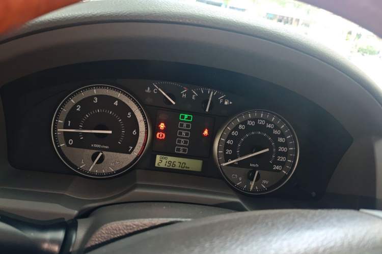 Used Toyota Land Cruiser  Instrument Cluster