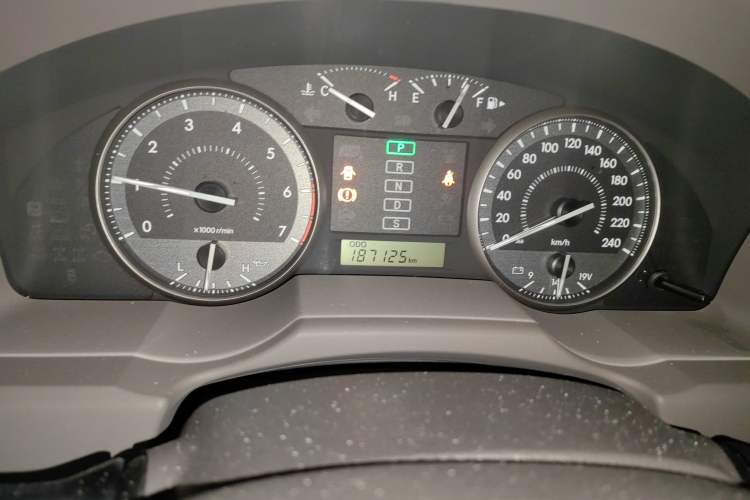 Used Toyota Land Cruiser 2015 4.0L 5-Seater Middle East Version Instrument Cluster