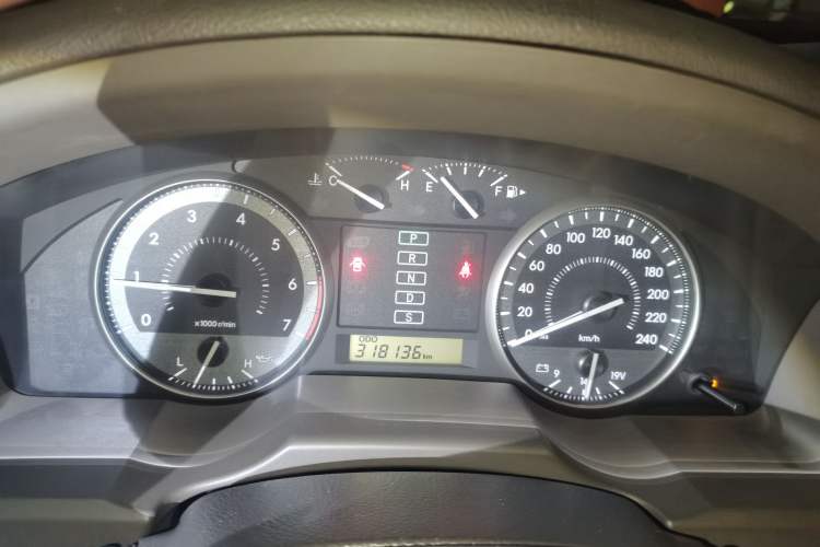Used Toyota Land Cruiser 2015 4.6L V8 Middle East Limited Edition Instrument Cluster