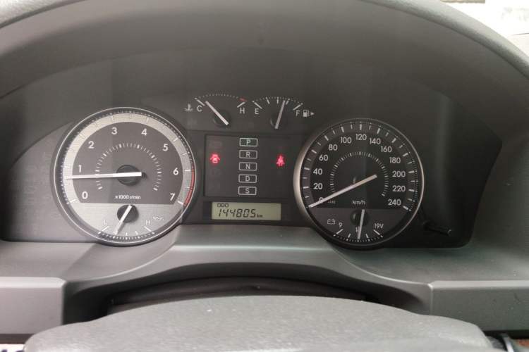 Used Toyota Land Cruiser  Instrument Cluster