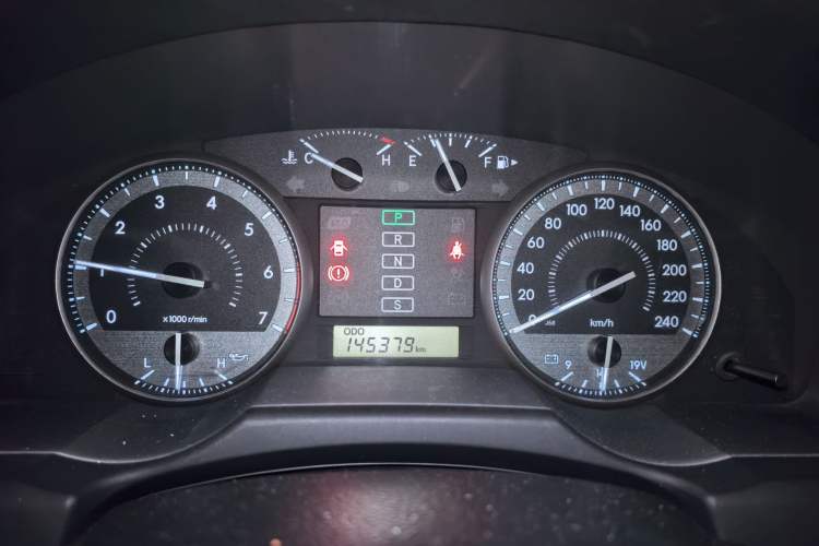 Used Toyota Land Cruiser 2015 4.0L V6 Middle East Low-Trim Version Instrument Cluster