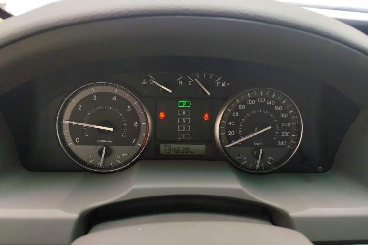 Used Toyota Land Cruiser 2015 4.0L V6 Middle East Low-Trim Version Instrument Cluster