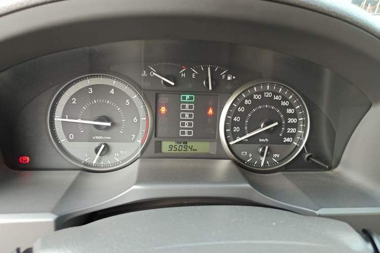 Used Toyota Land Cruiser  Instrument Cluster