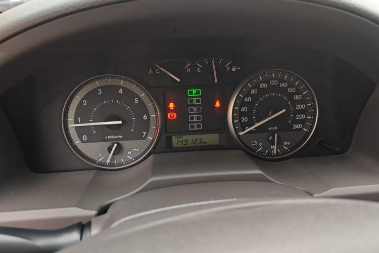 Used Toyota Land Cruiser  Instrument Cluster