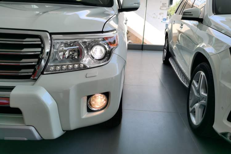 Used Toyota Land Cruiser 2015 4.6L V8 Low-Power Version Middle East Edition Left Front Headlight