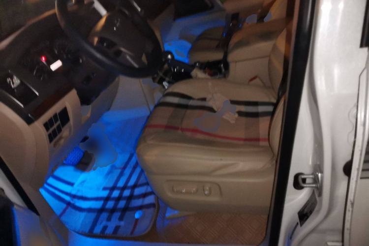 Used Toyota Land Cruiser 2015 4.0L V6 Middle East Limited Edition Left Front Seat