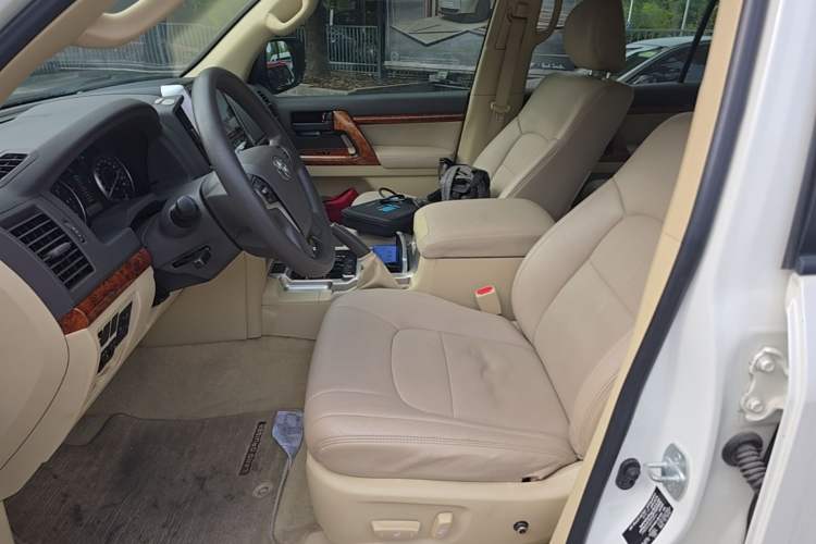 Used Toyota Land Cruiser  Left Front Seat