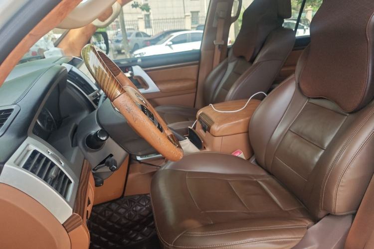Used Toyota Land Cruiser 2015 4.0L 5-Seater Middle East Version Left Front Seat