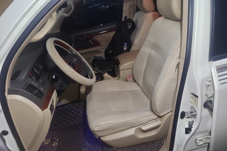 Used Toyota Land Cruiser 2015 4.0L 5-Seater Middle East Version Left Front Seat