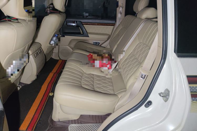 Used Toyota Land Cruiser 2015 4.0L GX-R U.S. Specification Left Rear Seat