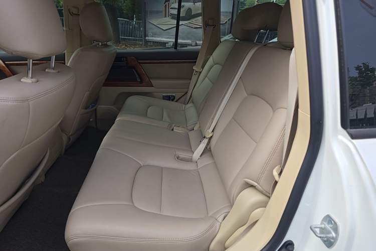 Used Toyota Land Cruiser  Left Rear Seat