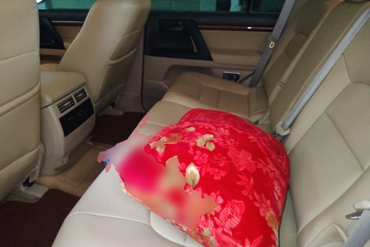 Used Toyota Land Cruiser  Left Rear Seat
