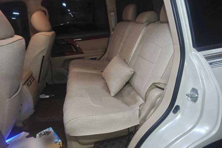 Used Toyota Land Cruiser 2015 4.0L 5-Seater Middle East Version Left Rear Seat