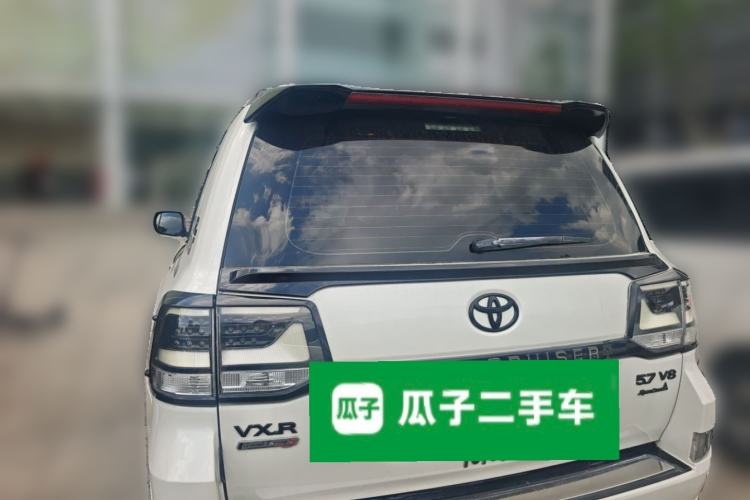 Used Toyota Land Cruiser 2015 4.0L V6 Middle East Low-Trim Version Rear
