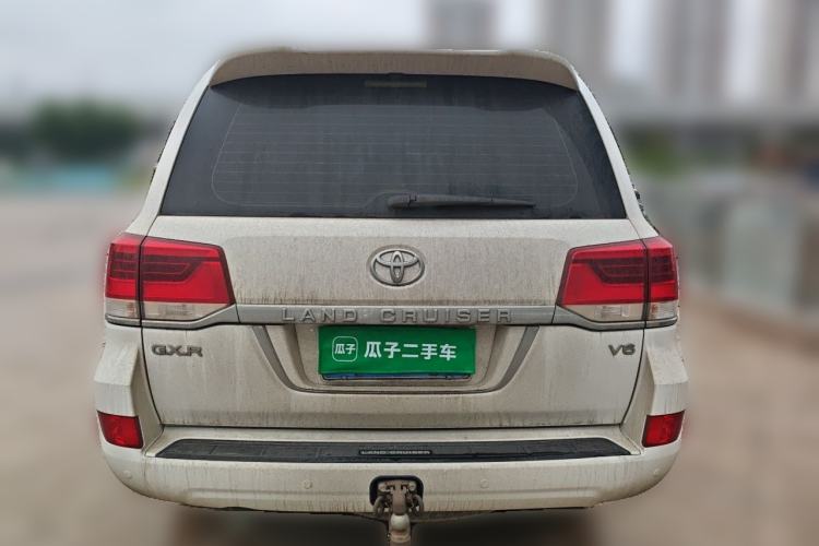 Used Toyota Land Cruiser 2015 4.0L VX-R 8-Seater Middle East Version Rear