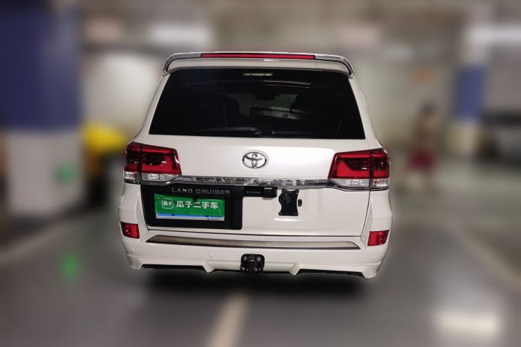 Used Toyota Land Cruiser 2015 4.0L V6 Middle East Limited Edition Rear