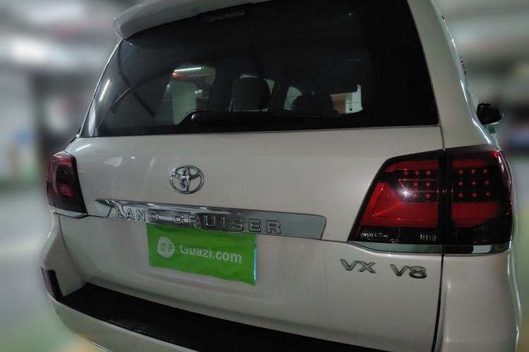 Used Toyota Land Cruiser 2015 4.0L V6 Middle East Low-Trim Version Rear