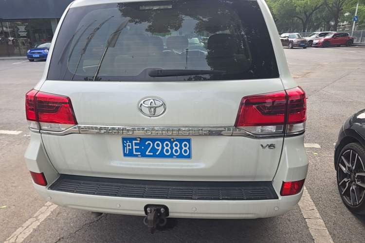 Used Toyota Land Cruiser  Rear