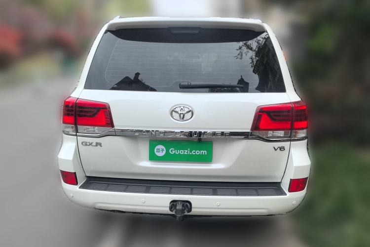 Used Toyota Land Cruiser 2015 4.0L 8-Seater Middle East Version Rear