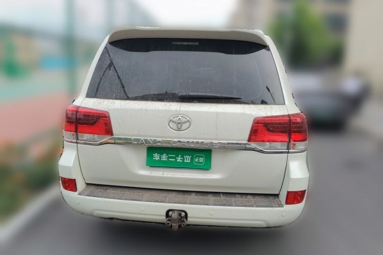 Used Toyota Land Cruiser 2015 4.0L V6 Middle East Low-Trim Version Rear