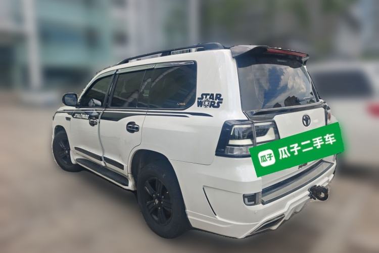 Used Toyota Land Cruiser 2015 4.0L V6 Middle East Low-Trim Version Rear Left 45 Deg