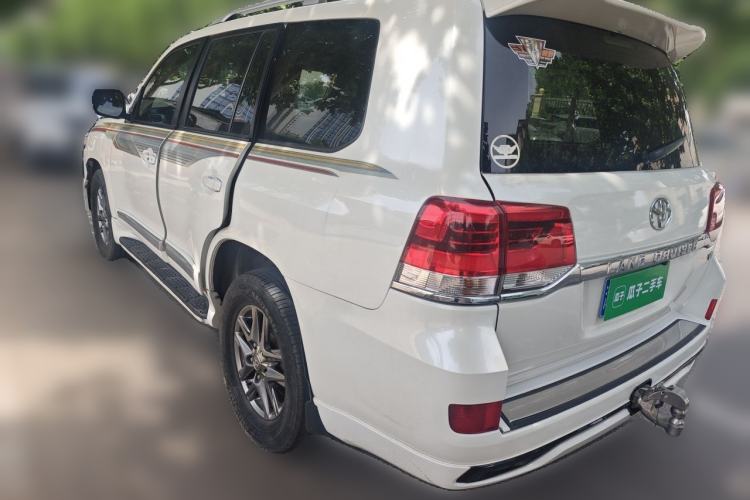 Used Toyota Land Cruiser 2015 4.0L 5-Seater Middle East Version Rear Left 45 Deg