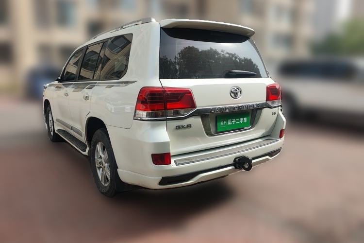 Used Toyota Land Cruiser 2015 4.0L V6 Middle East Low-Trim Version Rear Left 45 Deg