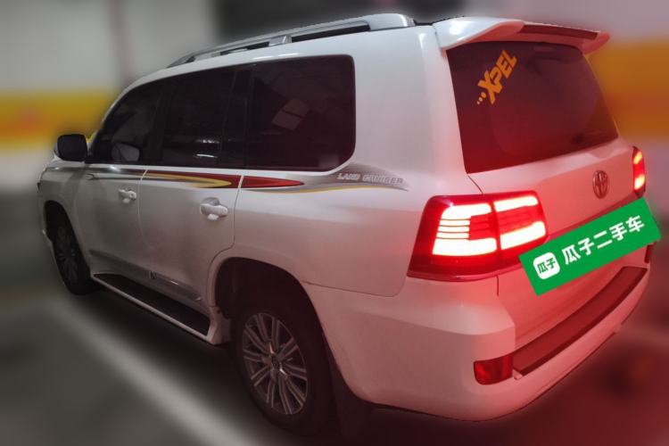 Used Toyota Land Cruiser 2015 4.0L V6 Middle East Low-Trim Version Rear Left 45 Deg