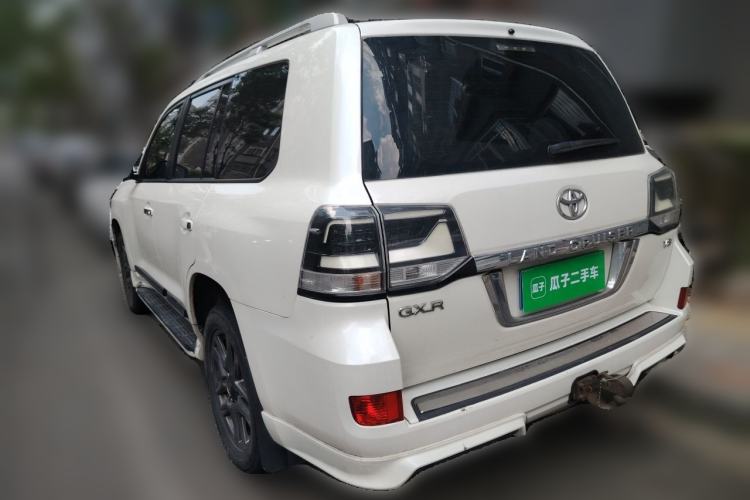 Used Toyota Land Cruiser 2015 4.0L V6 Middle East Low-Trim Version Rear Left 45 Deg